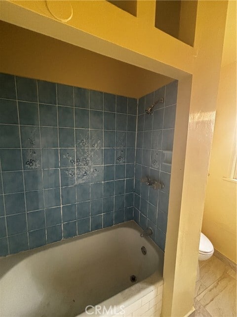Building Photo - 4058 Santa Ana St