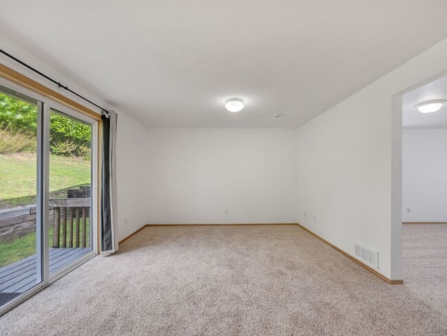 Building Photo - 1525 7th St