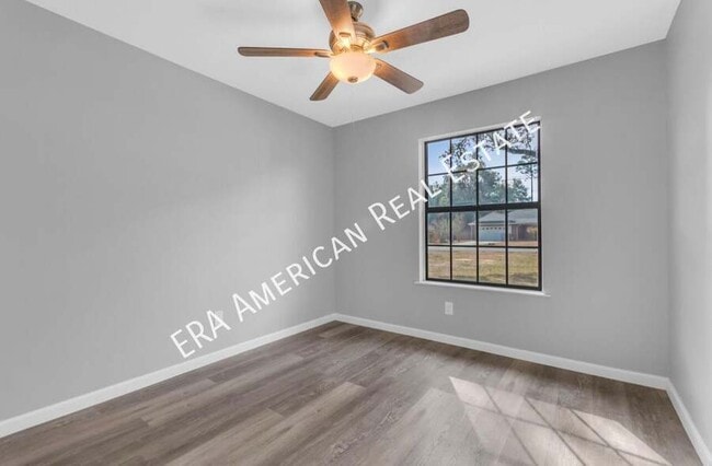 Building Photo - 5912 Pamela Dr