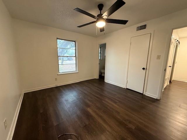 Building Photo - 725 S La Salle Dr