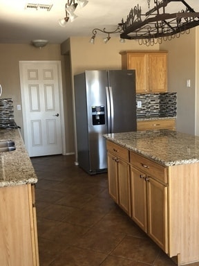 Building Photo - Immaculate 4 BR/ 2.5 Bath  w/ a Pool and Hot Tub in Rita Ranch!