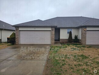 Building Photo - 4315 W La Siesta Ln