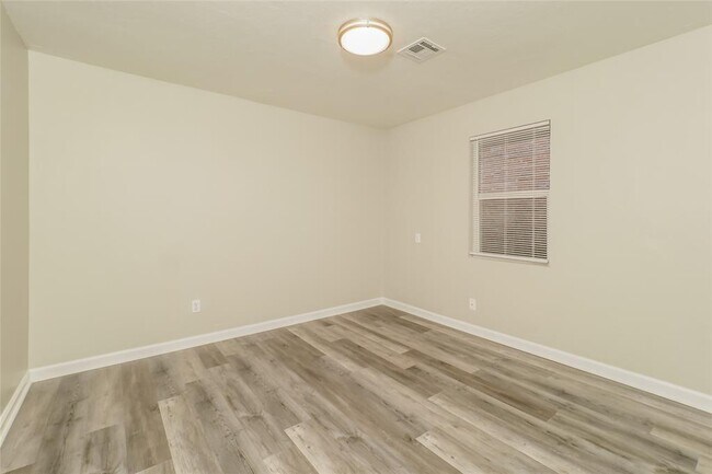 Building Photo - 5107 N Miller Pl