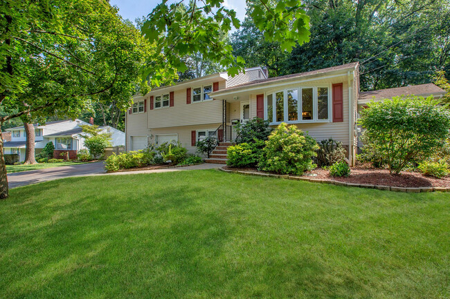 Primary Photo - 14 Ridge Rd