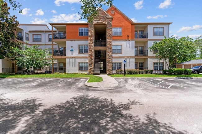 Building Photo - The Monaco at Waterford Lakes