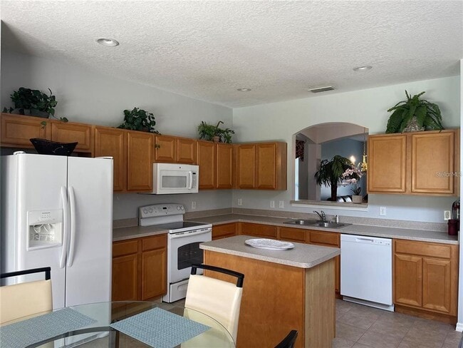 Building Photo - 1031 Solana Cir