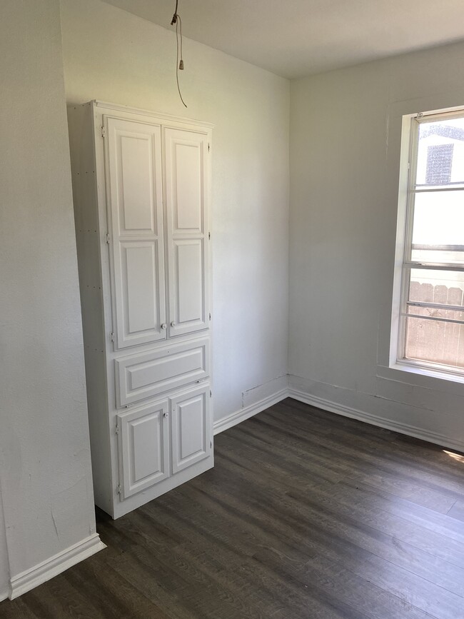 Laundry room storage - 430 E Woodard St