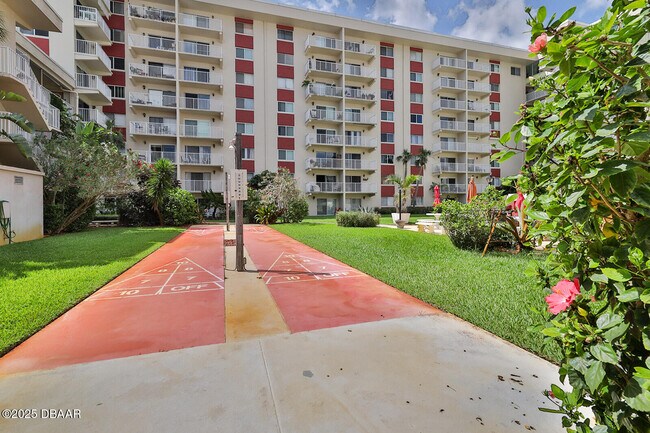 Building Photo - 2711 N Halifax Ave