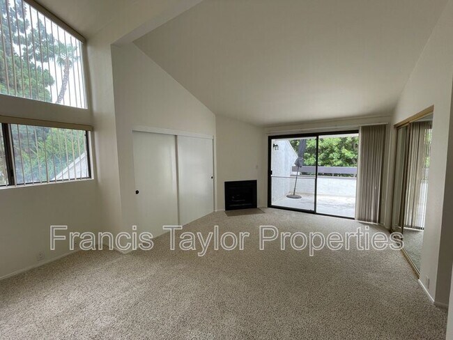 Building Photo - 7526 Jerez Ct