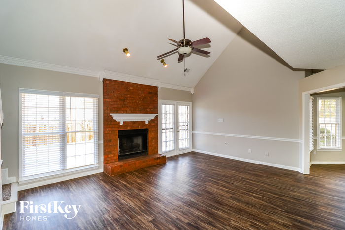 Building Photo - 3877 Altruria Rd
