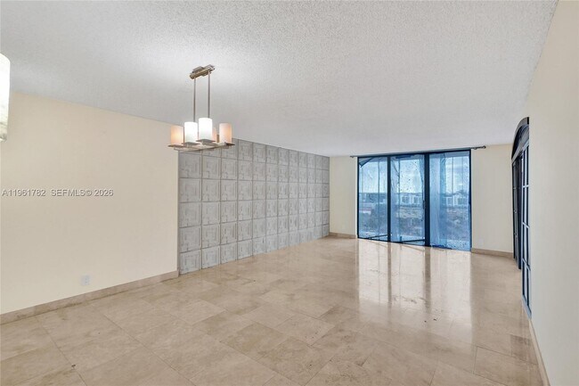 Building Photo - 18151 NE 31st Ct