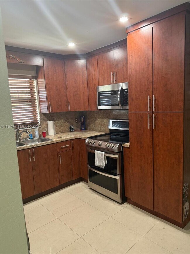 Building Photo - 26553 SW 125th Ct