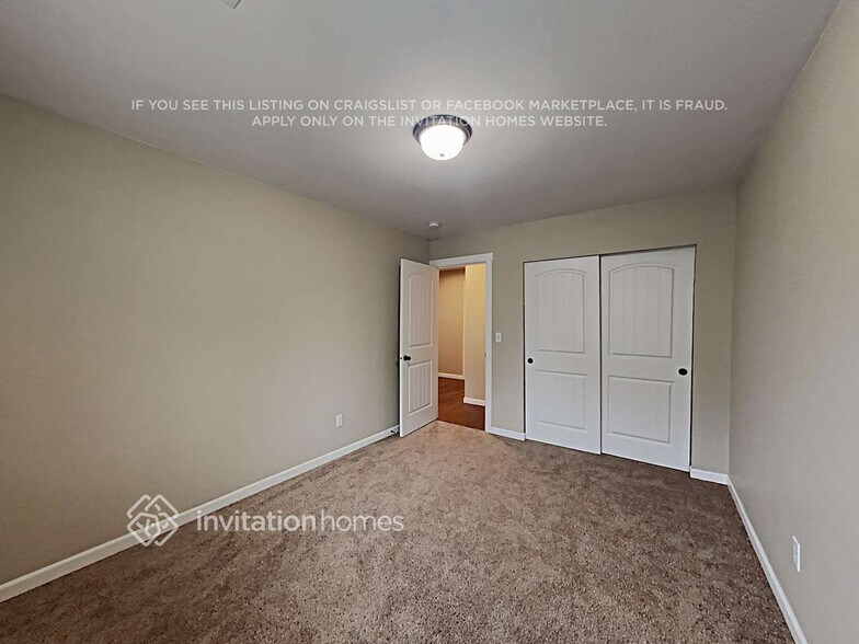 Building Photo - 18814 23rd Ave Ct E