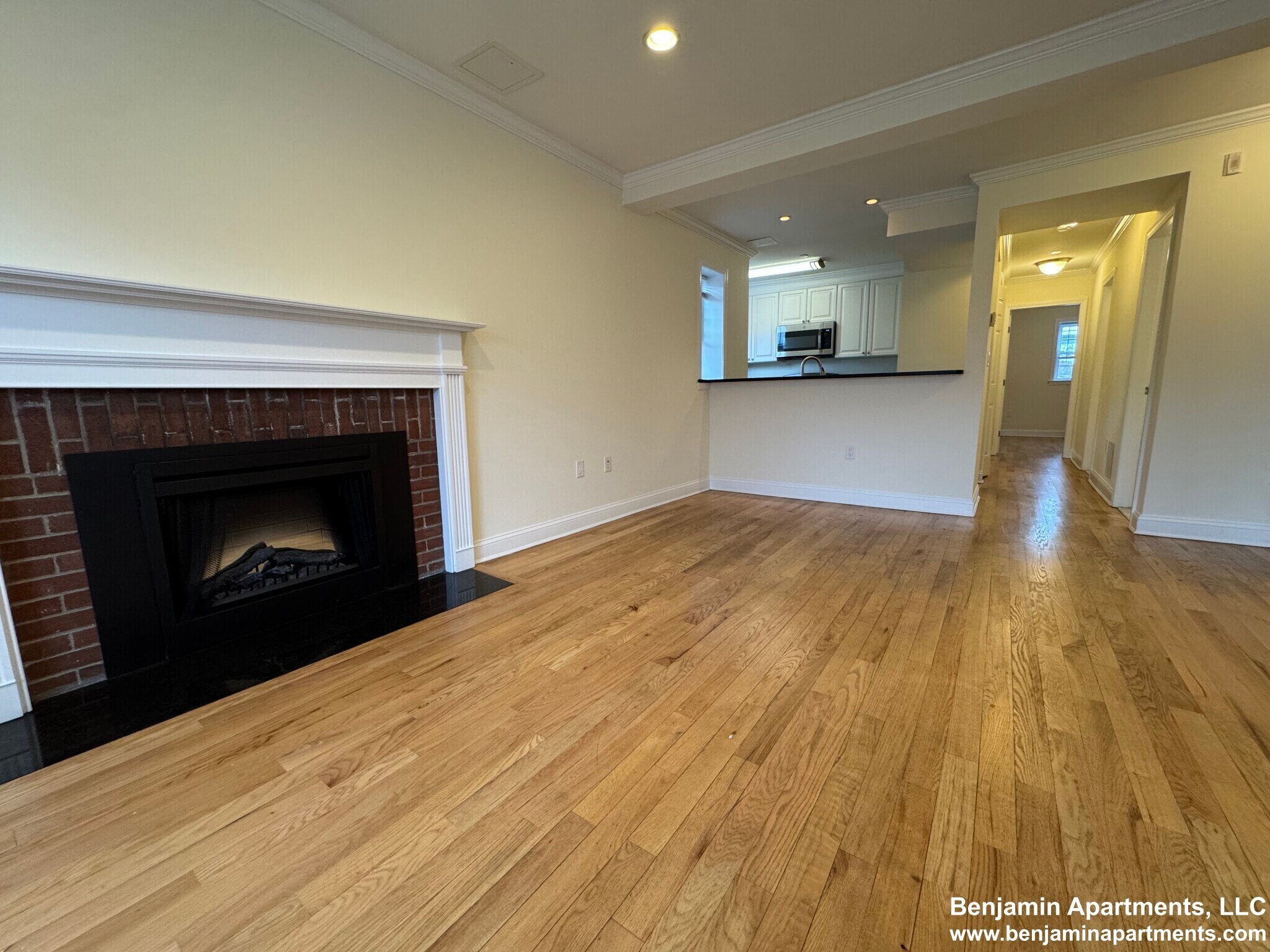 Building Photo - 20 Langdon St