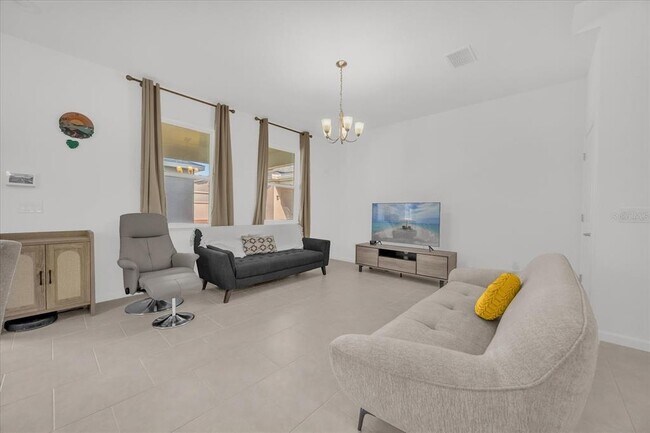 Building Photo - 2508 Cedar Rose St