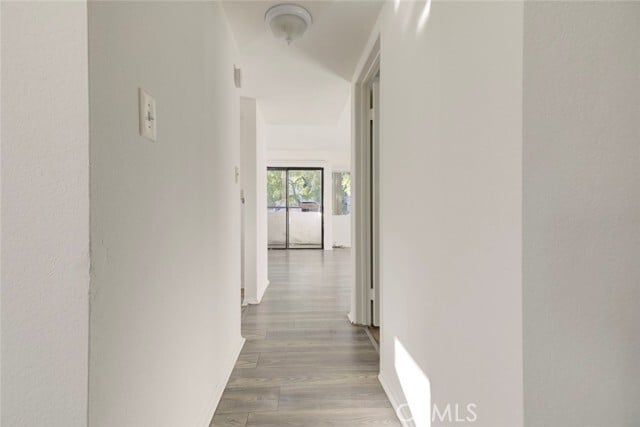 Building Photo - 604 N Kenwood St