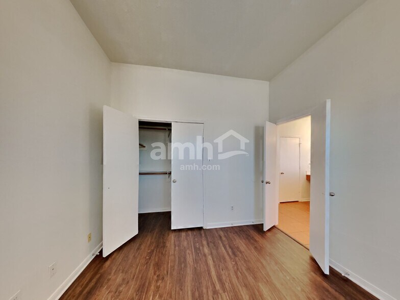 Building Photo - 9245 Clearwood Landing Blvd