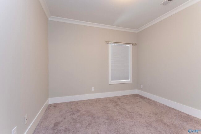 Building Photo - 2121 S Meadows Dr