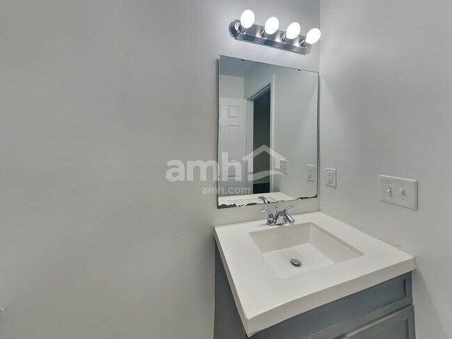 Building Photo - 4915 Manchineel Ln