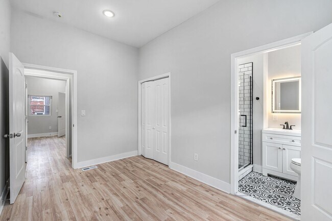 Building Photo - Beautifully Renovated 3 Bed/3.5 Bath Home in the Heart of Lawrenceville -  Available July!