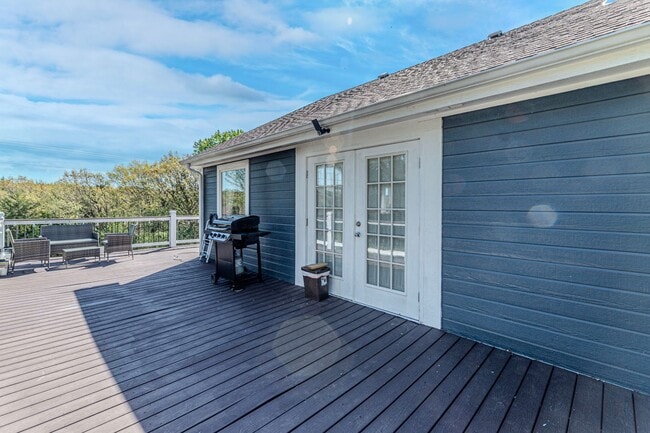 Building Photo - Please View 3D Virtual Walk-Through Before Scheduling a Showing