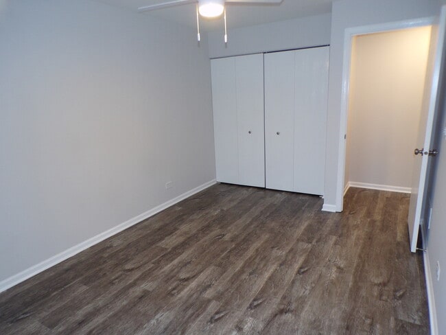 Building Photo - 1595 Millbrook Dr