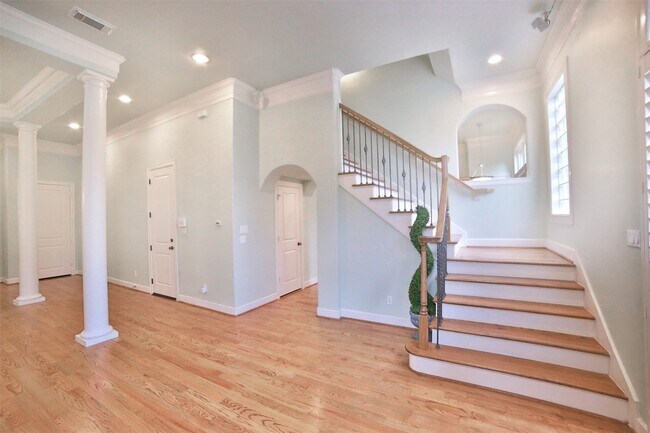 Building Photo - 6335 E Mystic Meadow