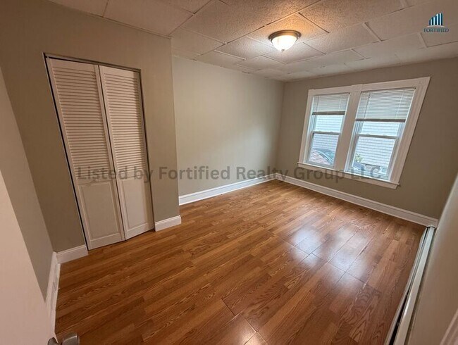 Building Photo - 139 Oliver St