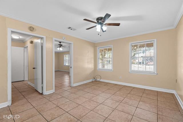 Building Photo - 2710 Higgins Dr