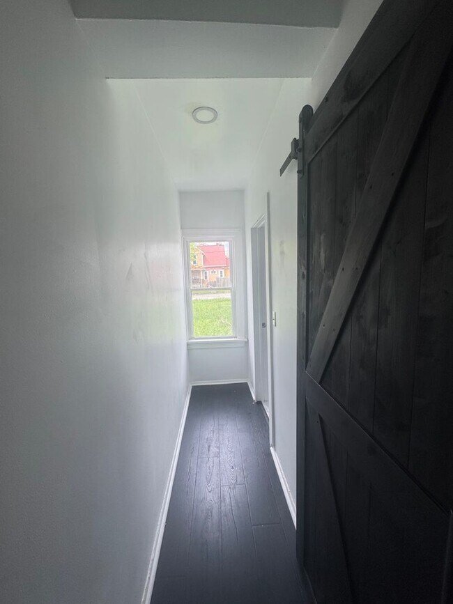 Building Photo - 3328 Denison Ave