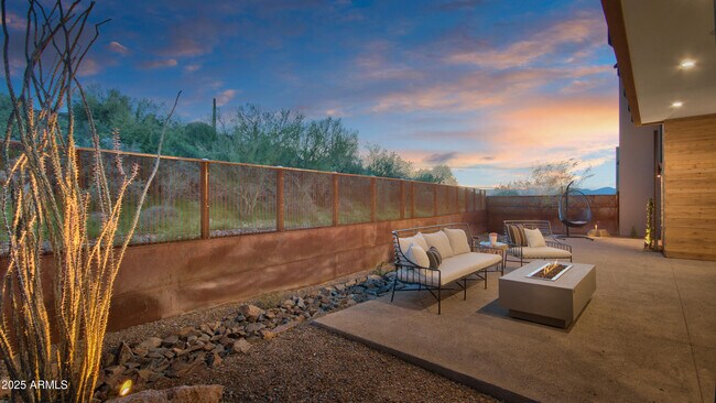 Building Photo - 6525 E Cave Creek Rd