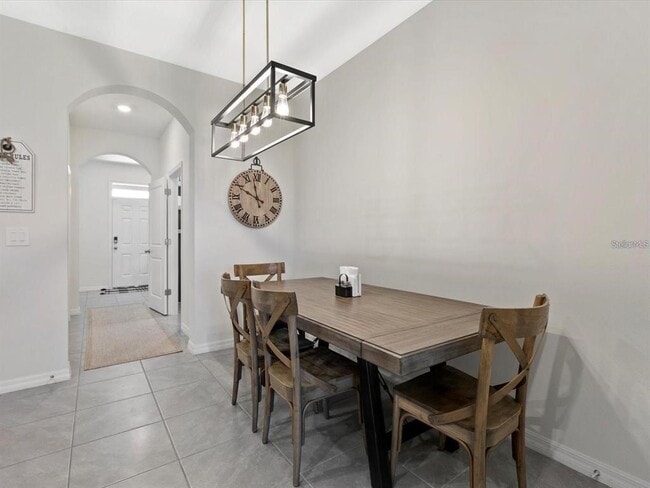Building Photo - 8689 Milestone Dr