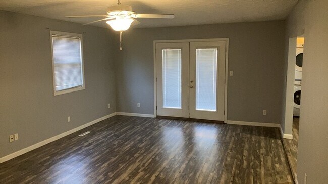 Building Photo - 325 Halifax Dr