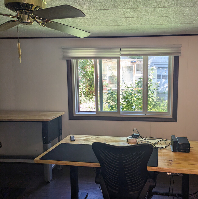 office / second bedroom - 140 Peck Ave