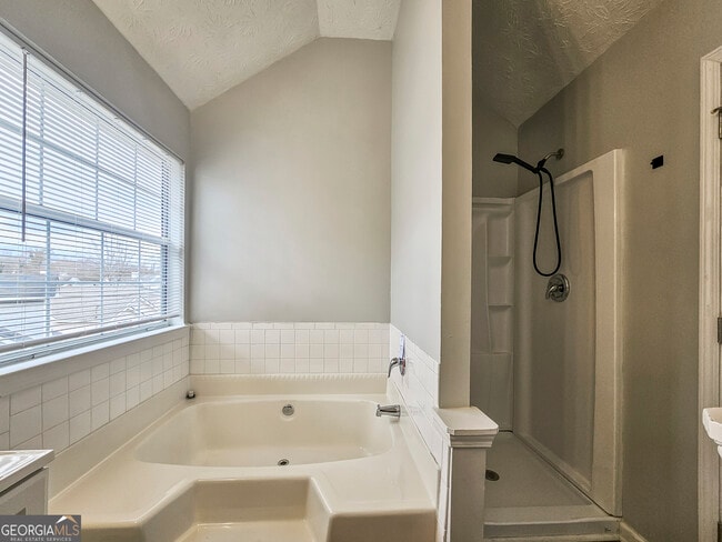 Building Photo - 3051 Red Oak Trail