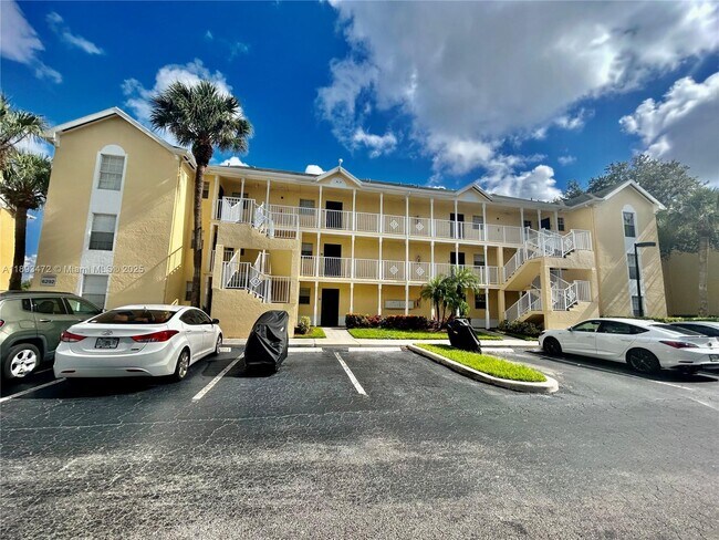 Building Photo - 6292 La Costa Dr