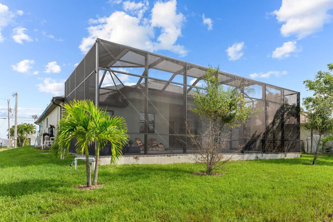 Building Photo - 3410 NW 17th Ln
