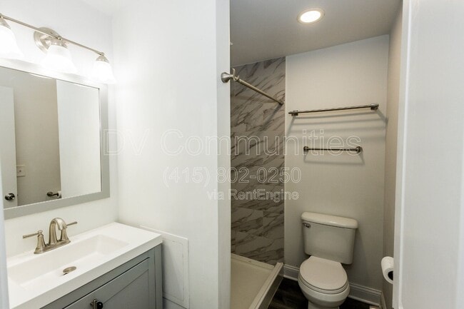 Building Photo - 2081 Halstead Ave