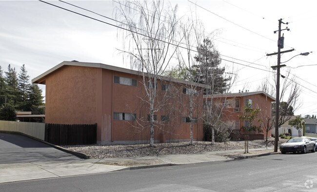 Building Photo - Coral Manor Apartments