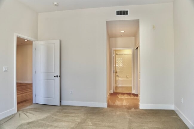 Building Photo - Luxury Condo Living in Central Park West – The Belvedere, Irvine