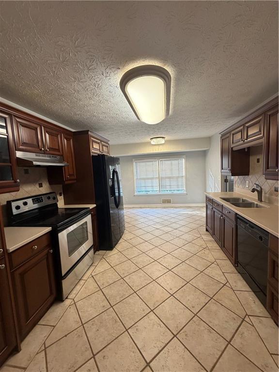 Building Photo - 3336 Camelot Dr NE