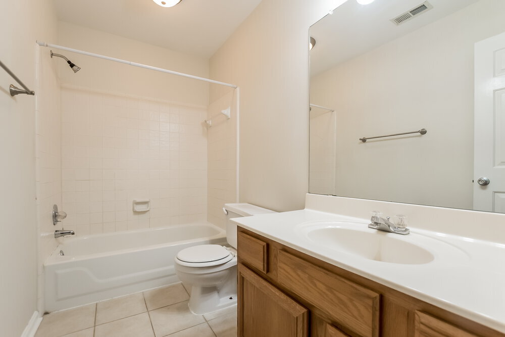 Building Photo - 4118 Huntcliff Dr