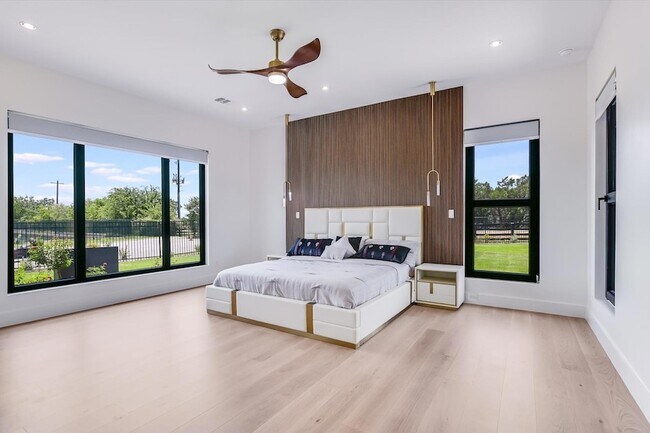 Building Photo - 1806 Lauren Dr