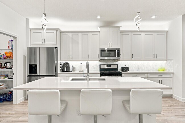Building Photo - 11639 SW Viridian Blvd