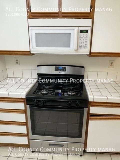 Building Photo - 5647 Boot Way