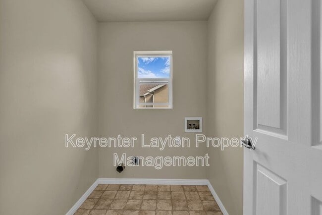 Building Photo - 6169 S 1375 E