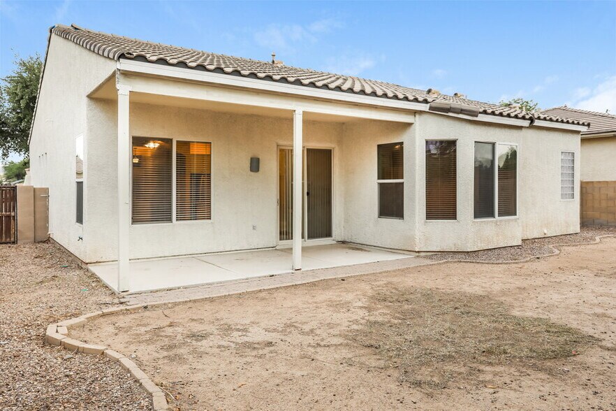 Building Photo - 7552 W Cosmic Sky Dr