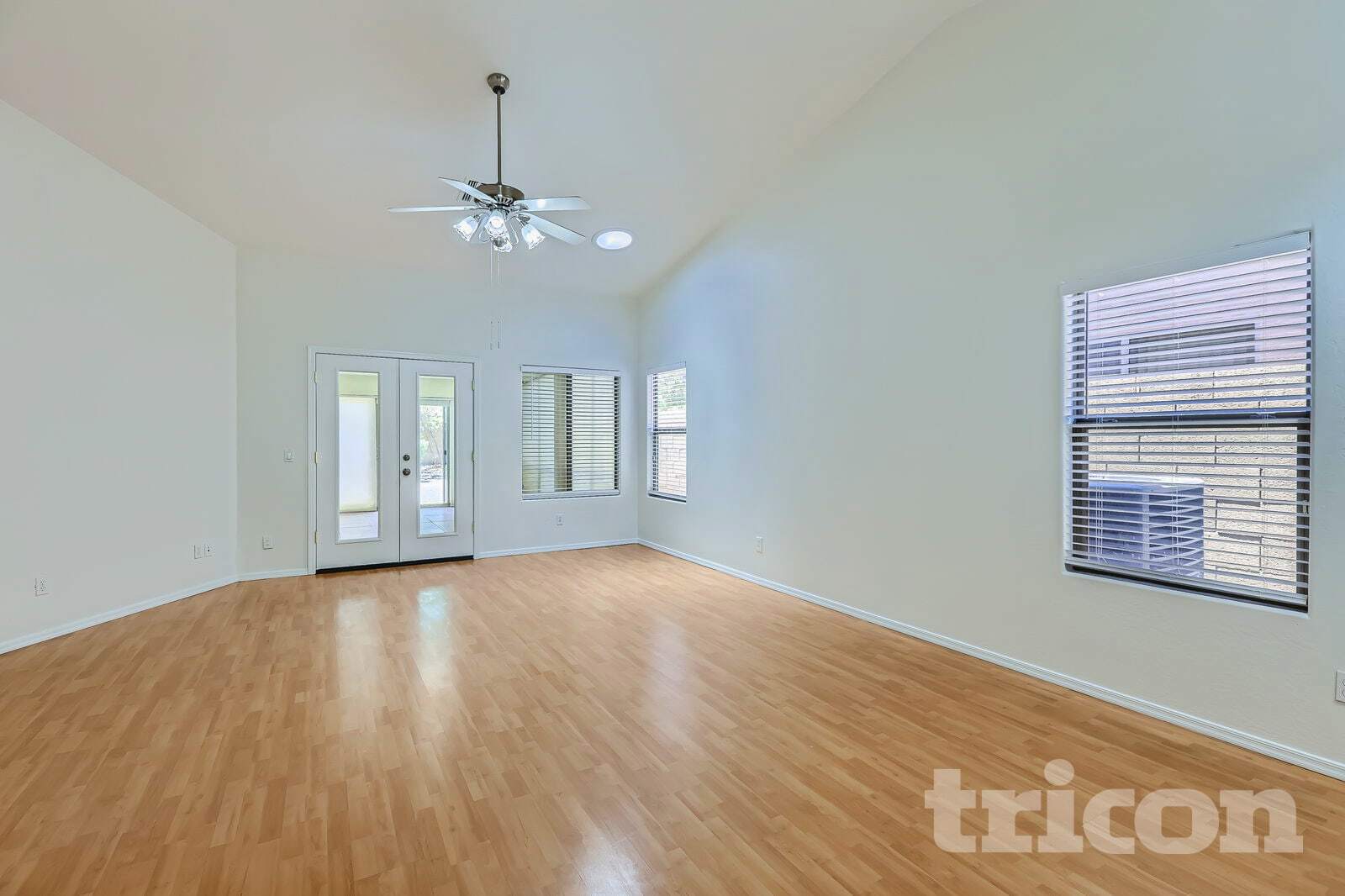 Building Photo - 2733 E Gary Way