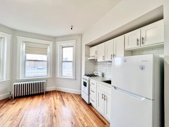 Building Photo - 1330 Commonwealth Ave