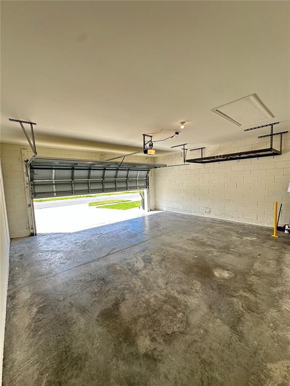 Building Photo - 1987 Cacutta Wy